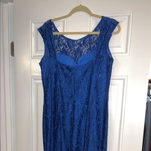Elegant dress for wedding used once comes with a shall
